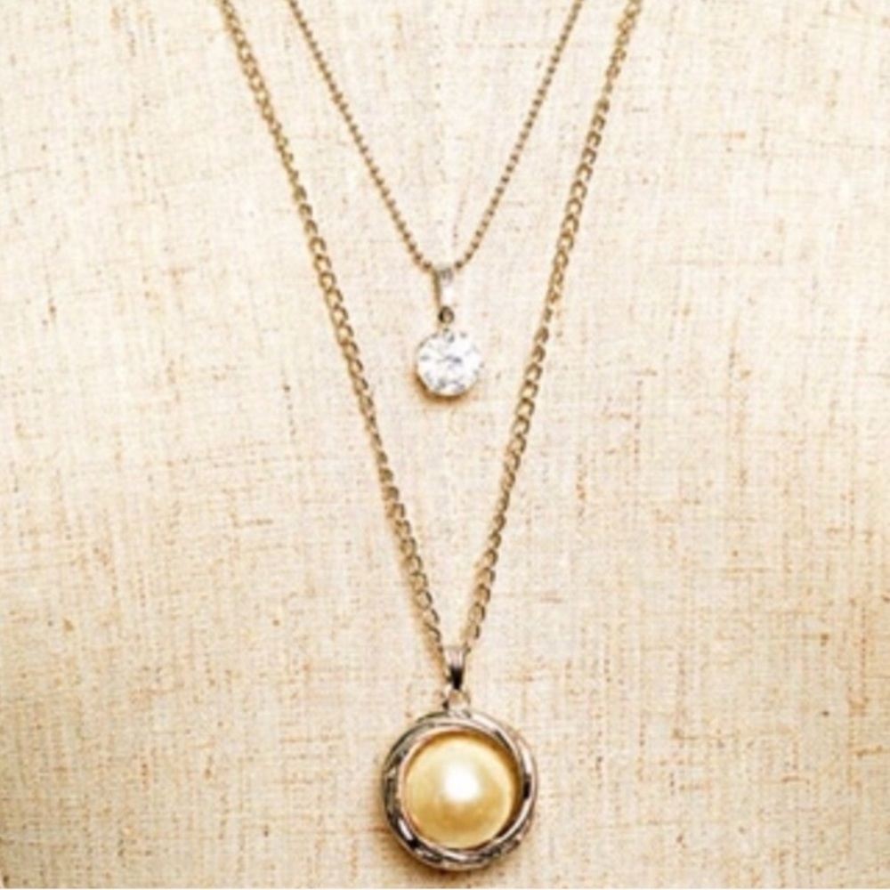 Layer pearl and stone necklace